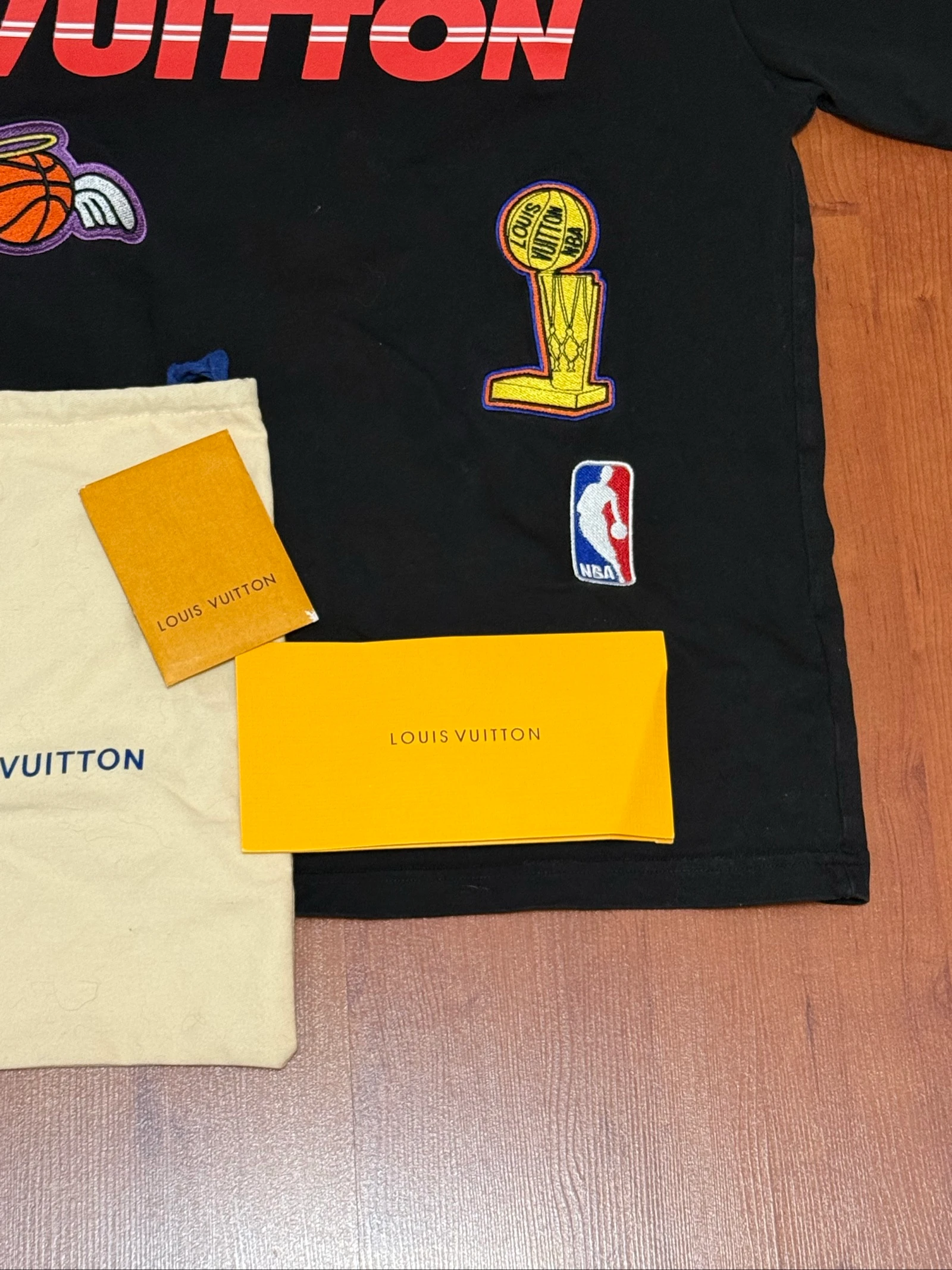 Tee-shirt NBA Noir – Taille M – Fabriqué en Italie – Avec facture d'origine – photo 3